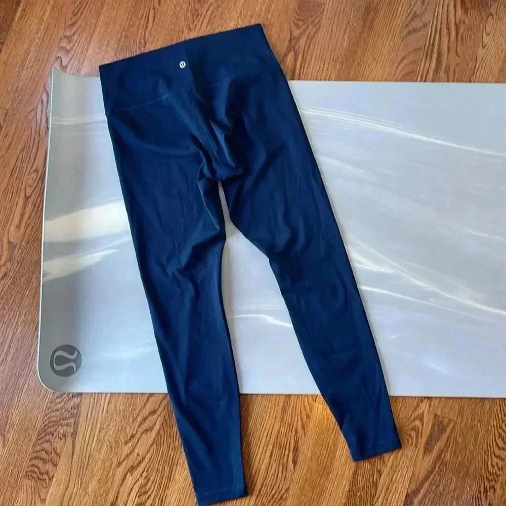 Lululemon I 10